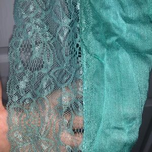 Long Pretty & Lacy Scarf